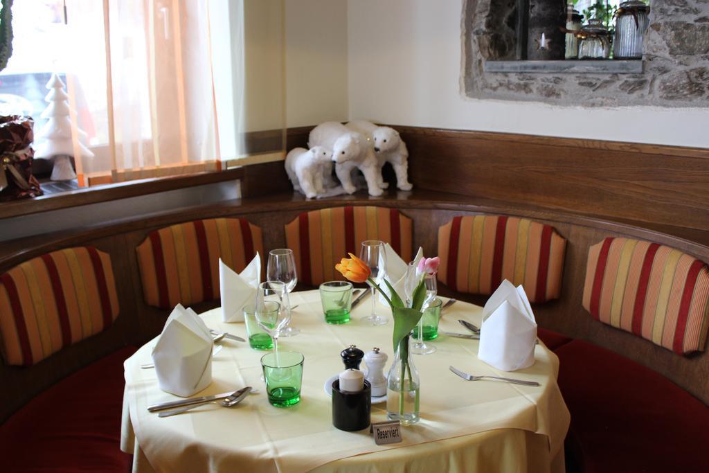 Hotel Restaurant Schweizerhaus كلاغنفورت المظهر الخارجي الصورة